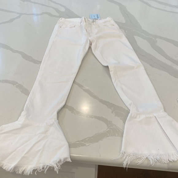 FRAME Le Skinny de Jeanne mid rise skinny fit flare crop white jeans. Size 27. - Picture 5 of 6
